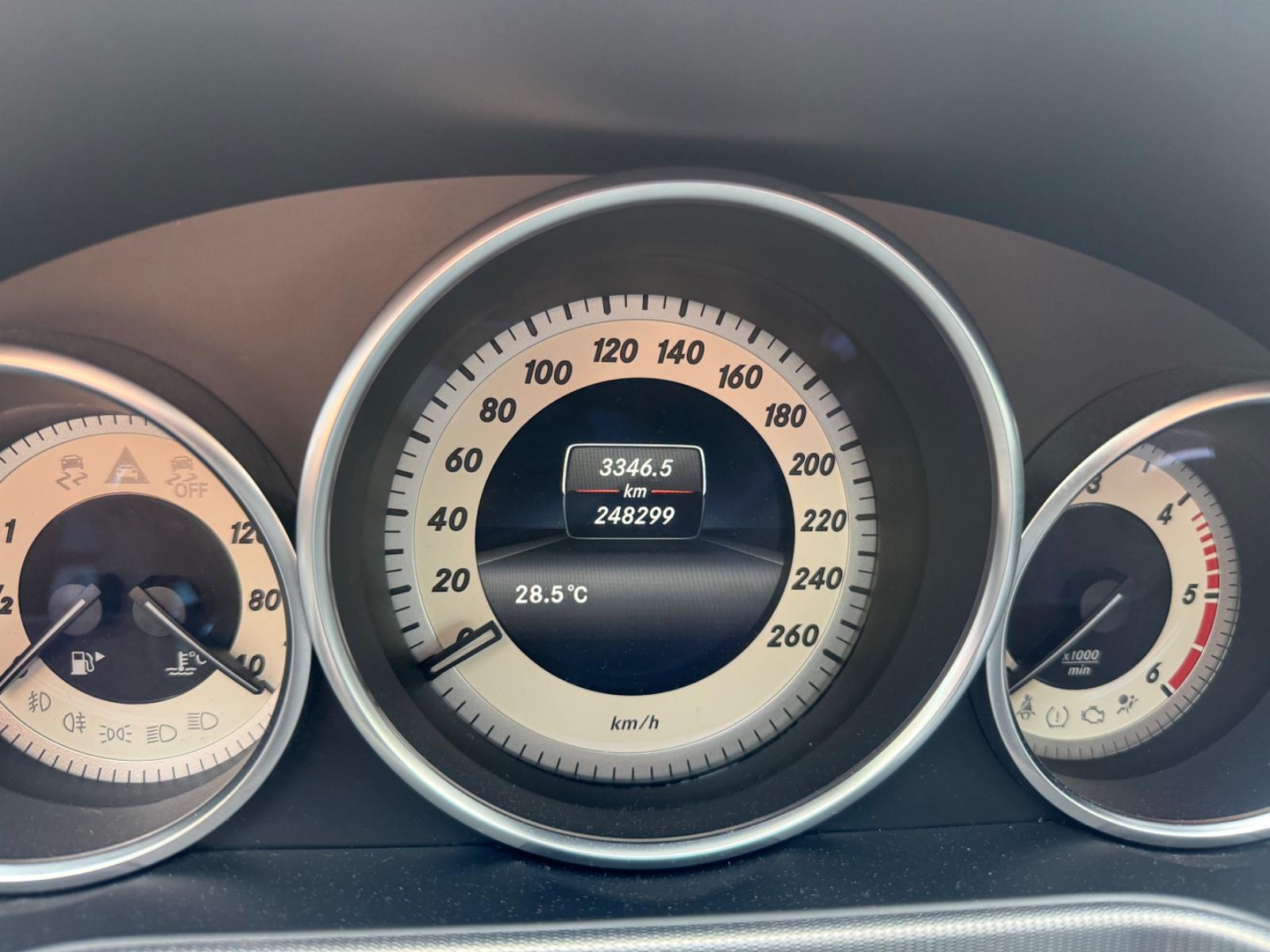 Mercedes-Benz 250 2013 — photo 12
