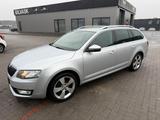 Skoda Octavia 1.6 TDI Green tec DSG Elegance Combi - Skoda Octavia: Combi Elegance TDI