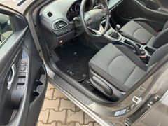 Fahrzeugabbildung Hyundai I30 Select 1,4 "NAVI-CAM-MULTI-SITZH-TEMPO-