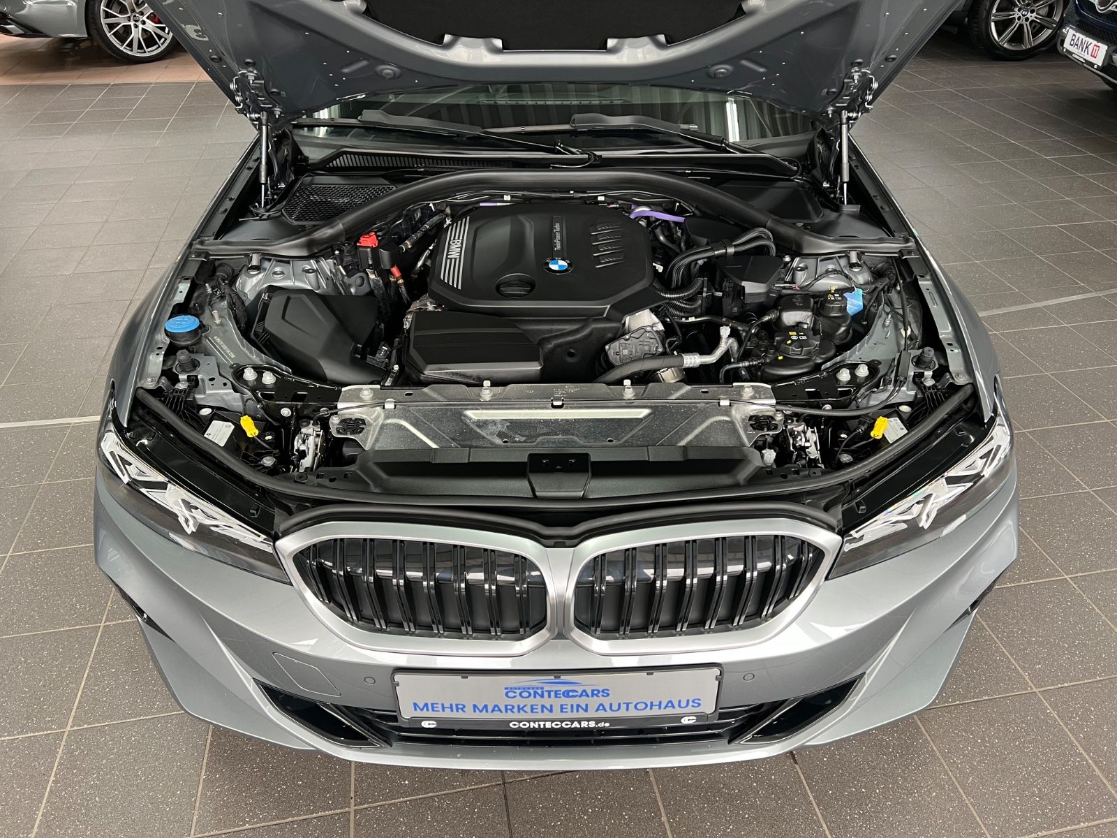 BMW 318 d Touring Driving Assistant+Parkassistent foto 4
