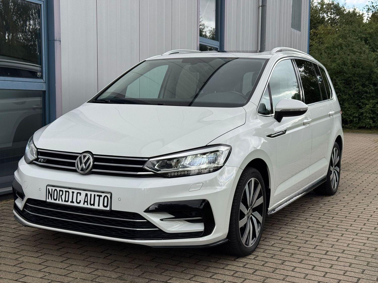 Volkswagen Touran 2.0 TDI Highline +AHK+PANO+MASSAGE+ACC+LE