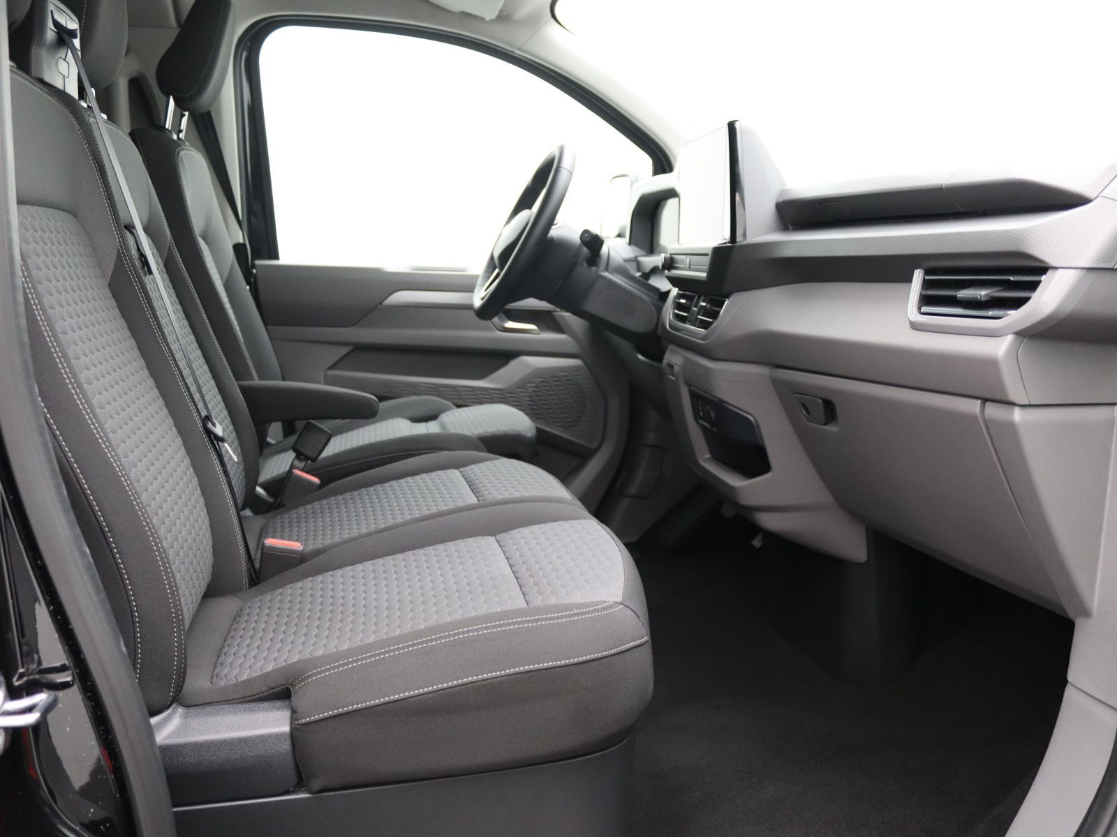 Volkswagen T7 Caravelle - Bild 12