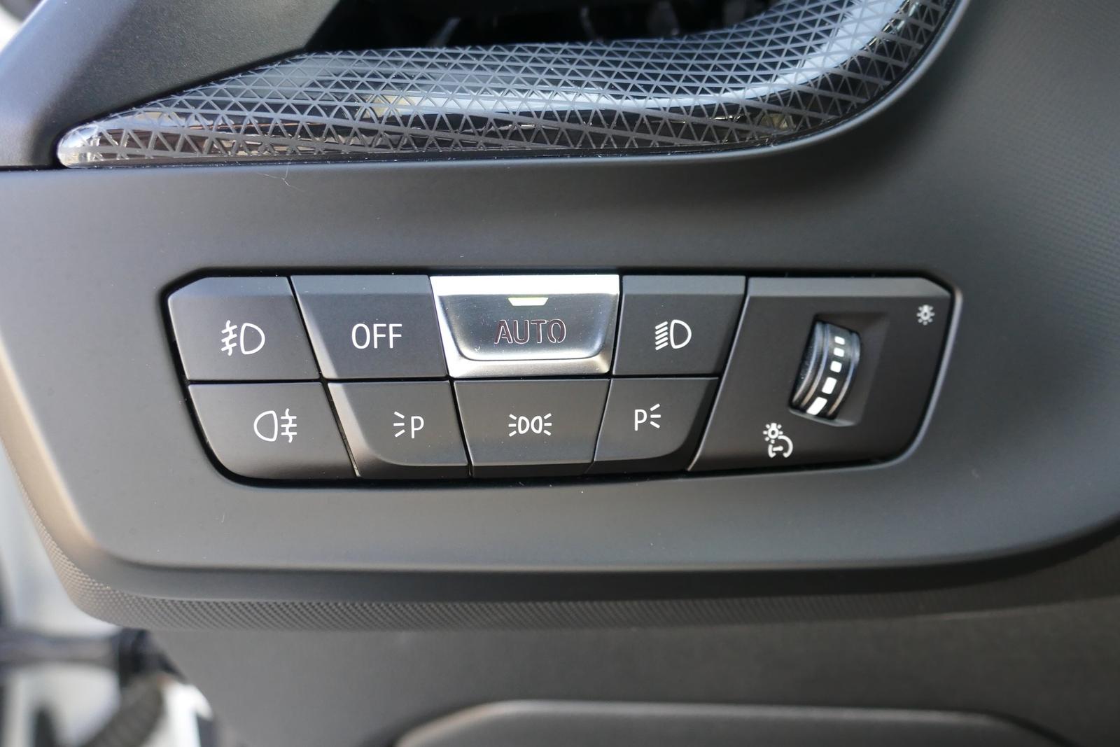 BMW 1 Series i M Sport Aut. LED Navi Sportsitze Teilleder, миниатюра 23