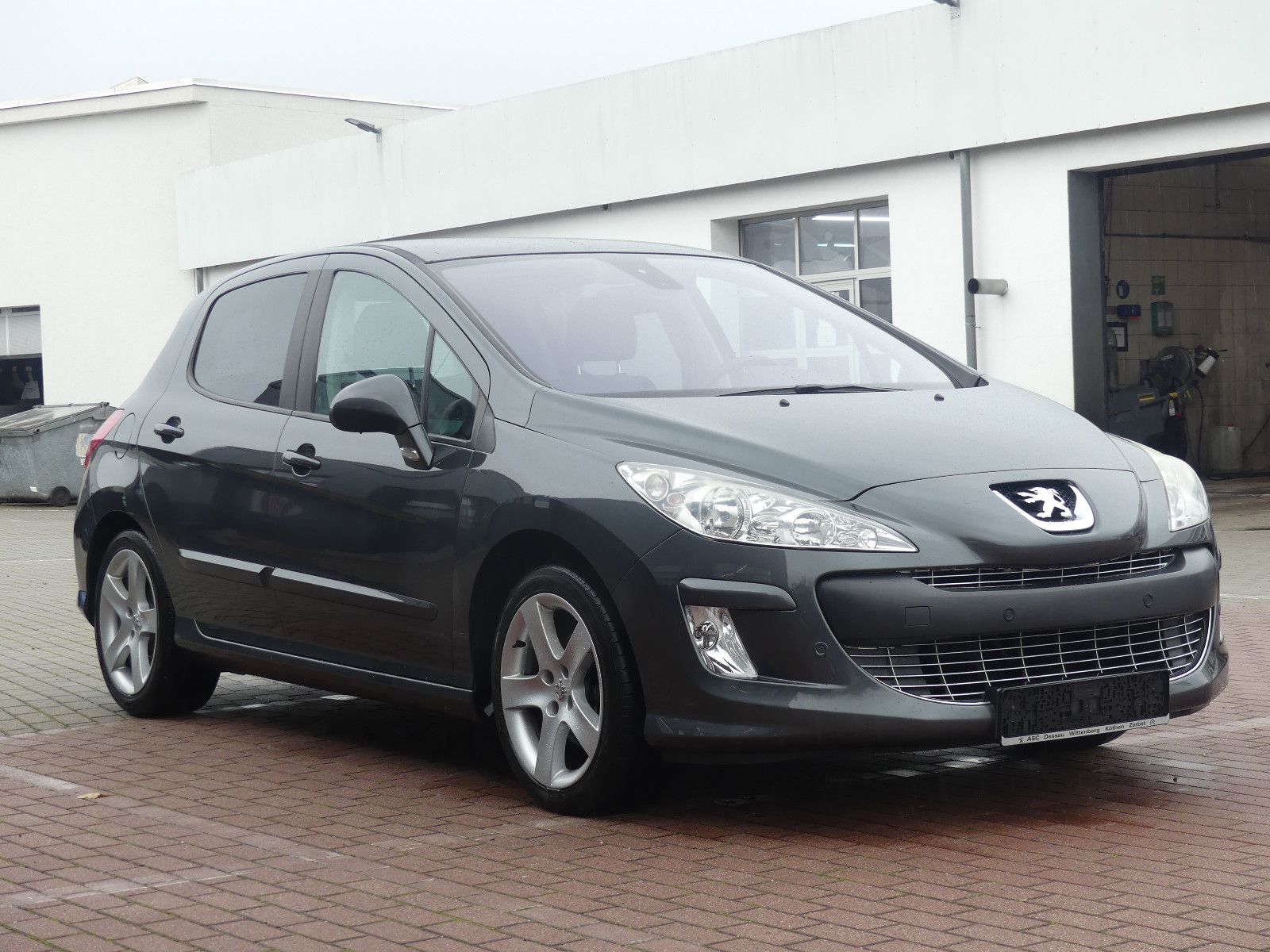Fahrzeugabbildung Peugeot 308 Sport Plus 150 THP *PDC*SITZHZG*PANO*LM*GRA*