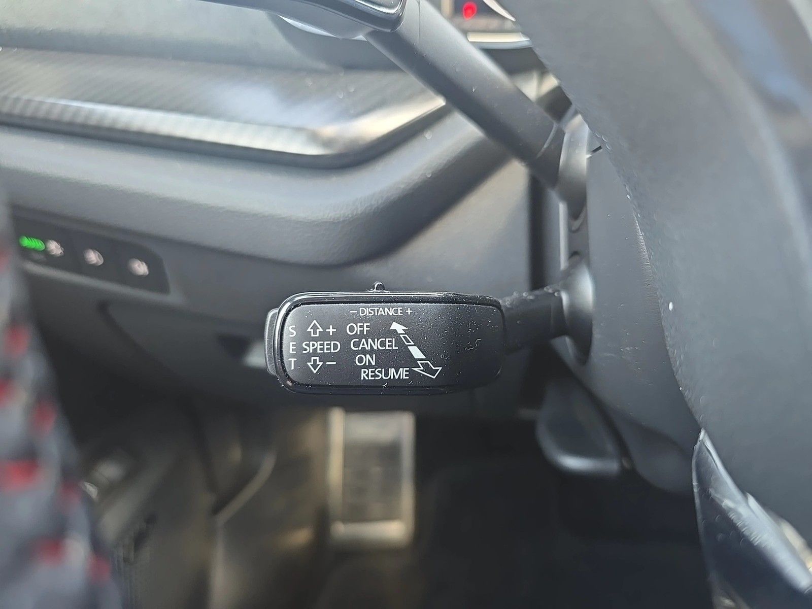 Fahrzeugabbildung SKODA Octavia Combi RS TDI 4x4 Matrix Navi ACC Pano AI