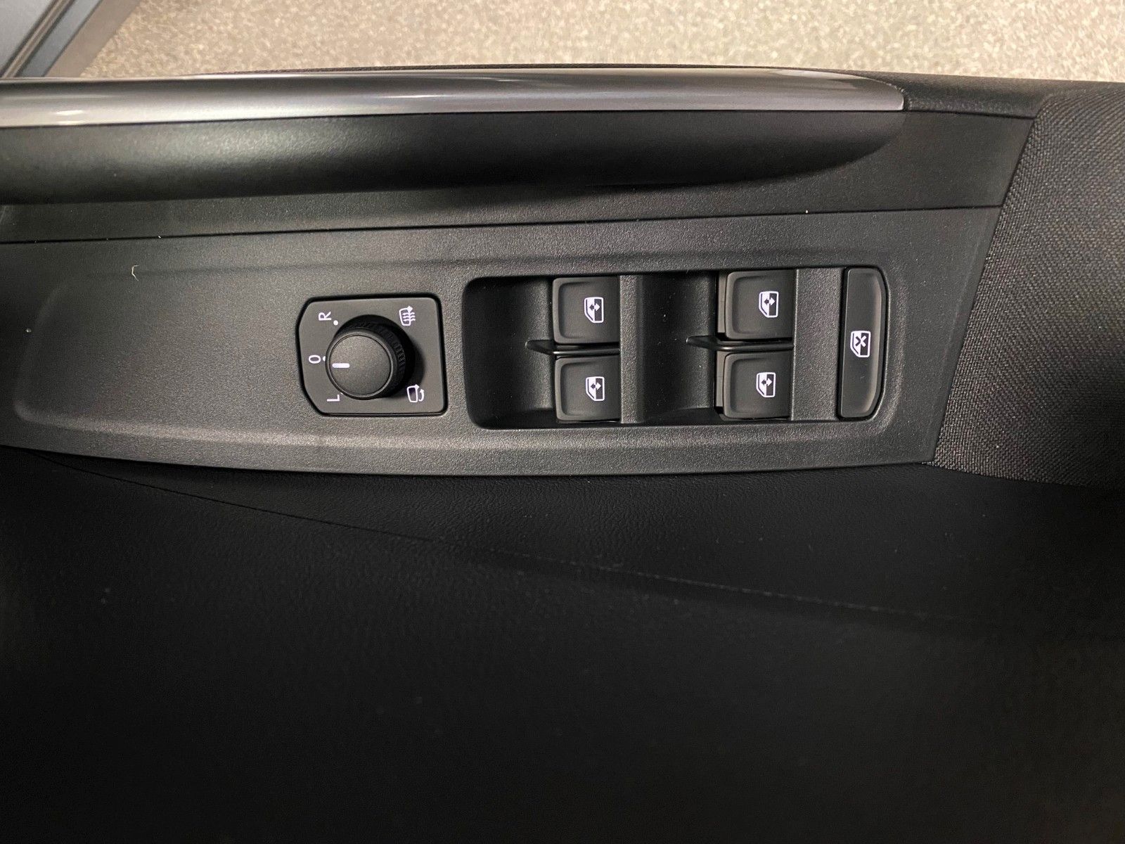 Fahrzeugabbildung SKODA Fabia 1.0 TSI  DSG 130 Top Selection+ACC+Kamera+