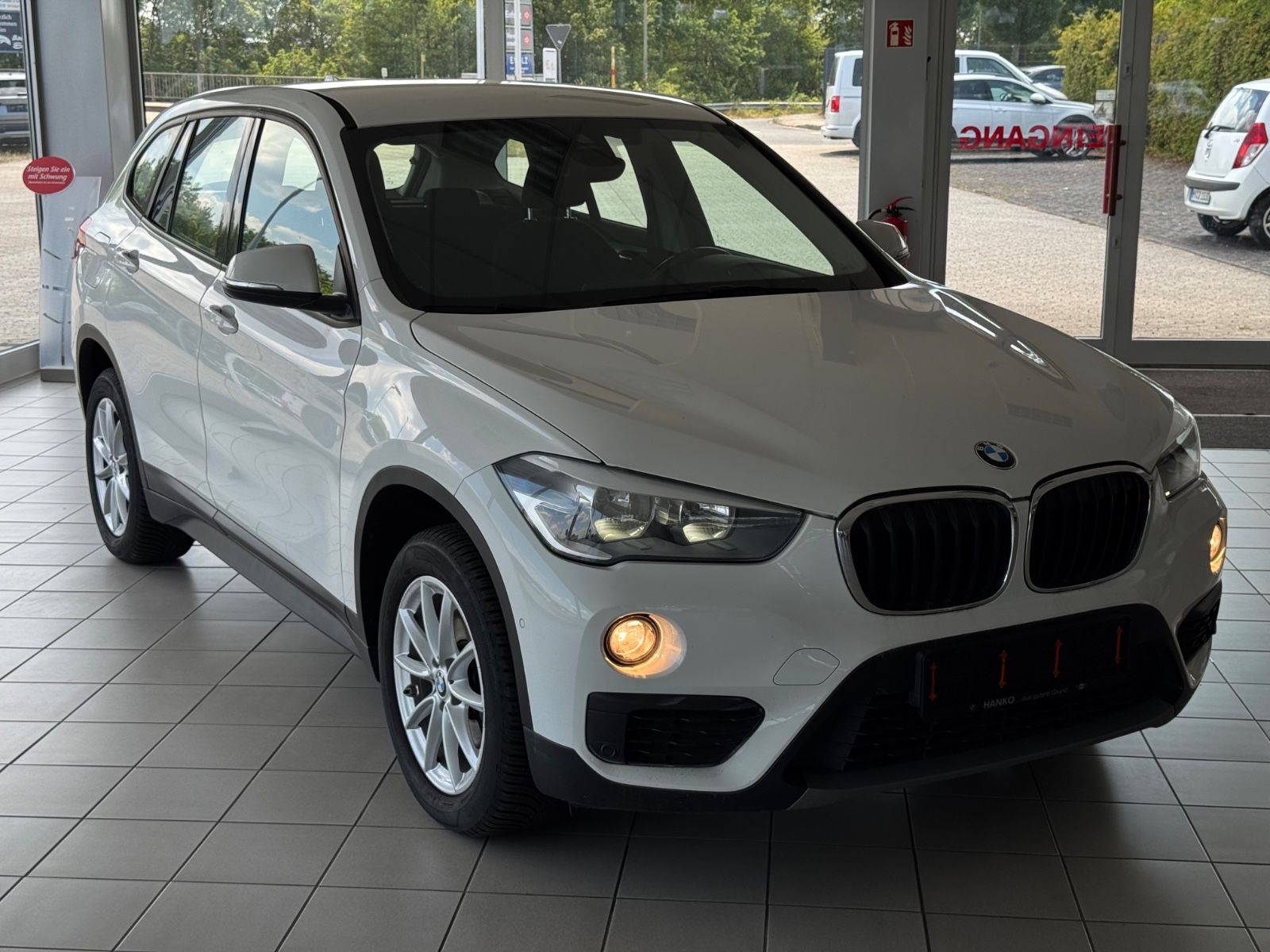 BMW X1 sDrive 18 d Advantage SHZ-NAVIGATION-PDC-SHZ