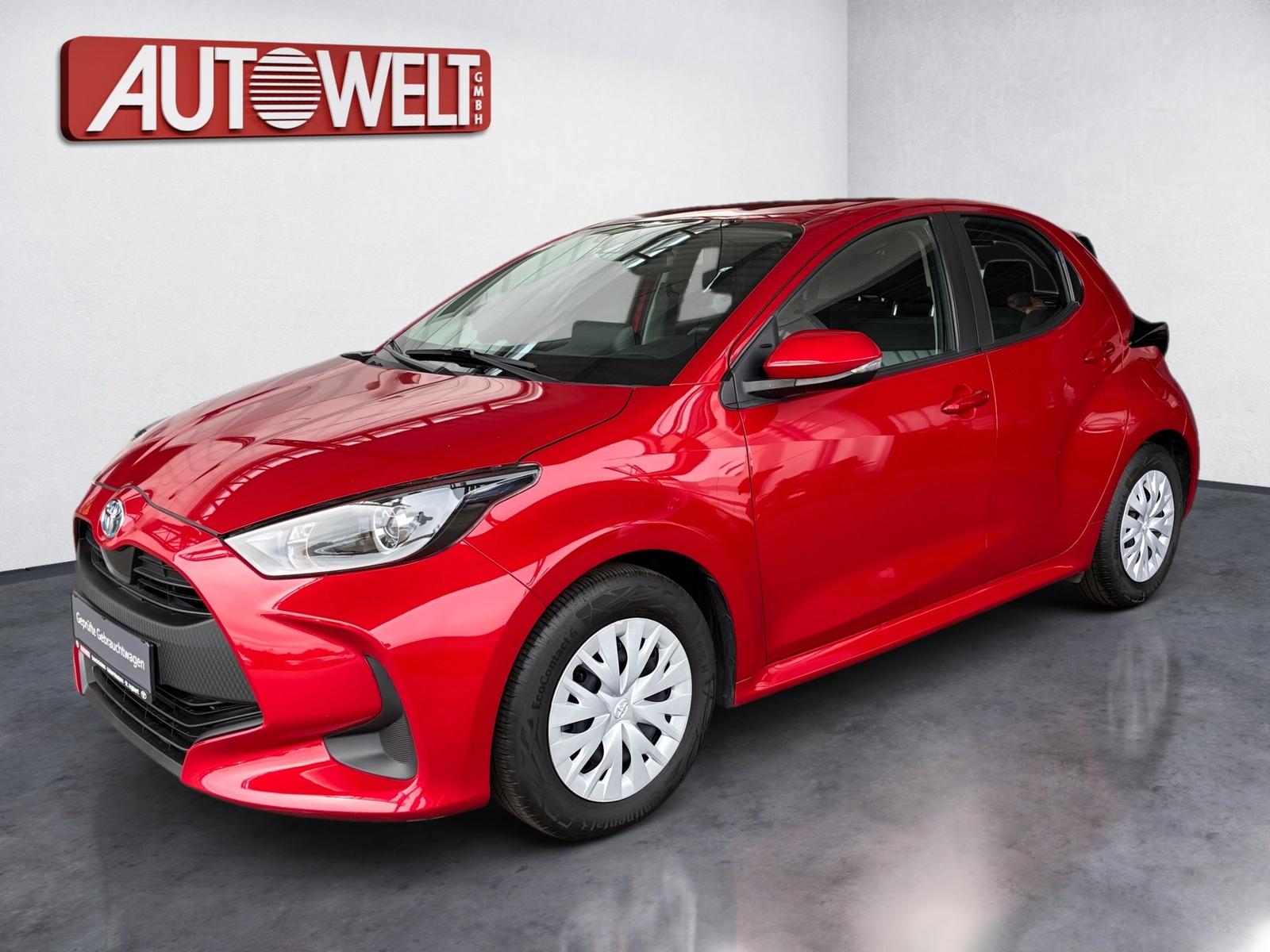 Toyota Yaris 1.5 Comfort Kamera,Navi,ACC,Klimaaut.,AUT
