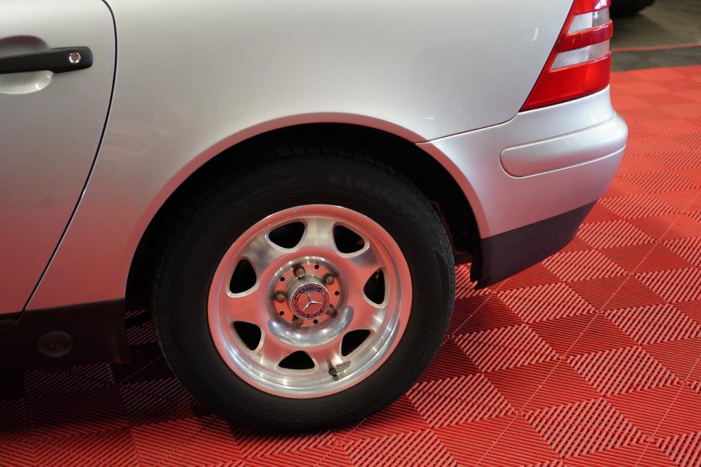 Mercedes-Benz SLK 200