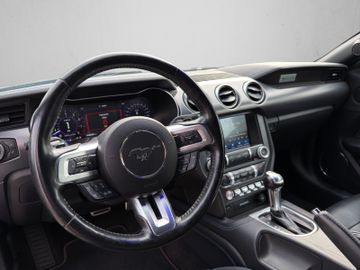 Ford Mustang - 11
