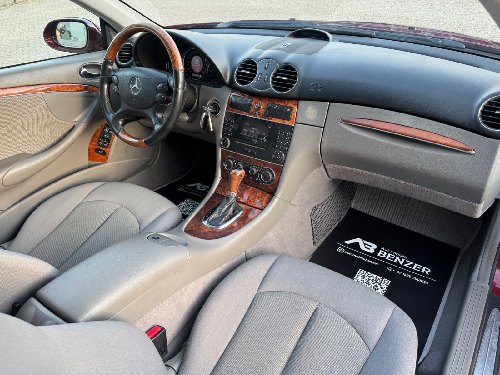 Fahrzeugabbildung Mercedes-Benz CLK 200 Kompressor Coupe/Elegance/S-Dach/SHZ/