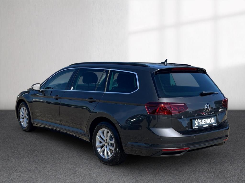 Volkswagen Passat Variant TDI DSG Busines AHK IQ.LIGHT RKam