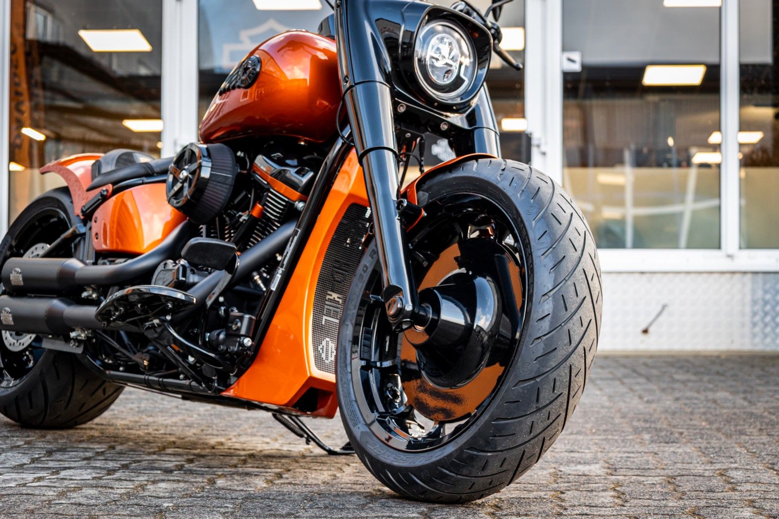 Fahrzeugabbildung Harley-Davidson DARK BOY FLFBS BLACK 117 MY25-H-D Kiel Custom