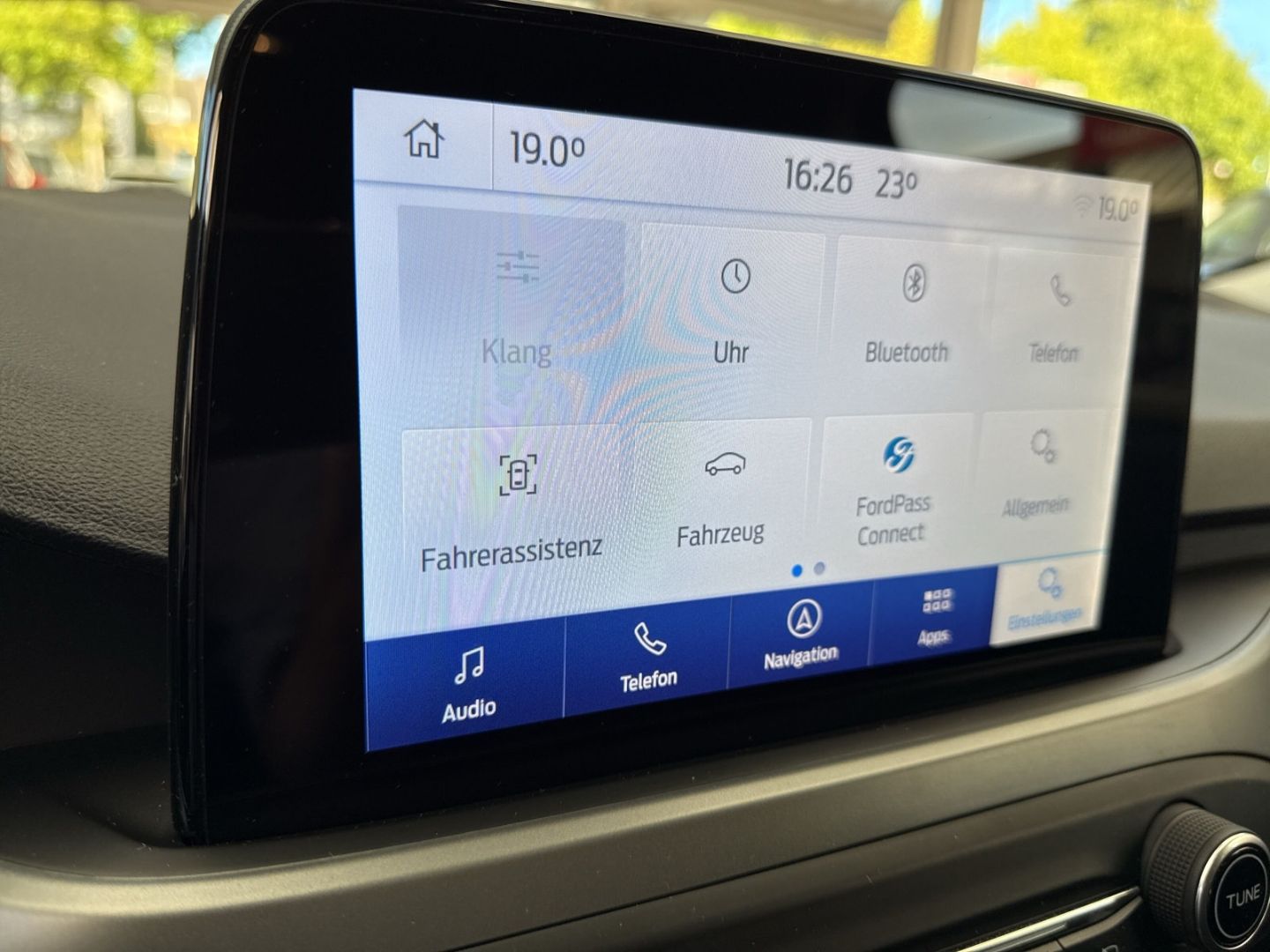 Fahrzeugabbildung Ford Focus Turnier Titanium 1.0 EcoBoost Mild-Hybrid