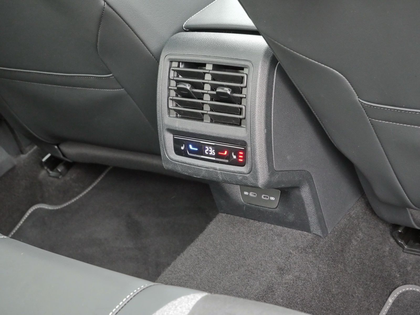 Volkswagen Golf - Bild 17