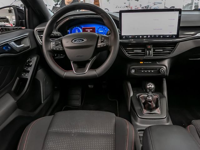 Ford Focus Turnier 1.0 ST-Line X Fahrerassistenzpaket