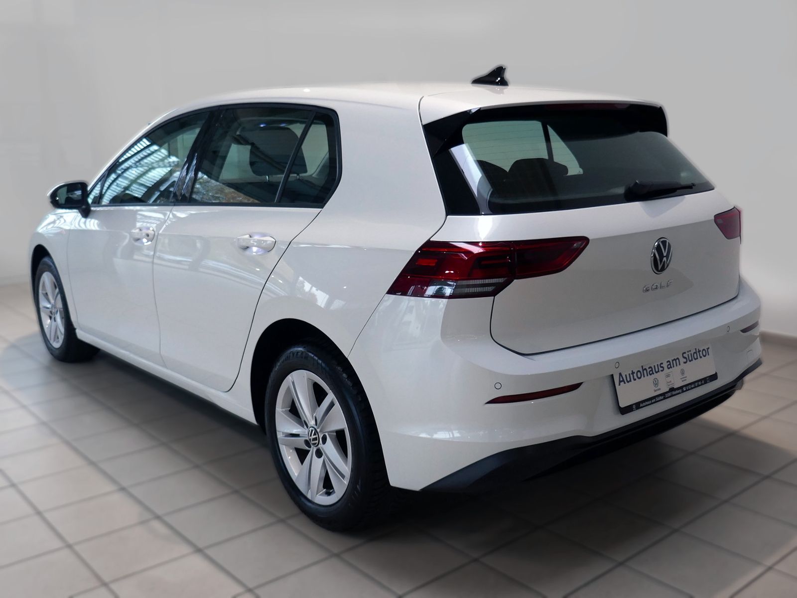 Fahrzeugabbildung Volkswagen Golf VIII Life 2.0 TDI | LED PDC ACC Navi