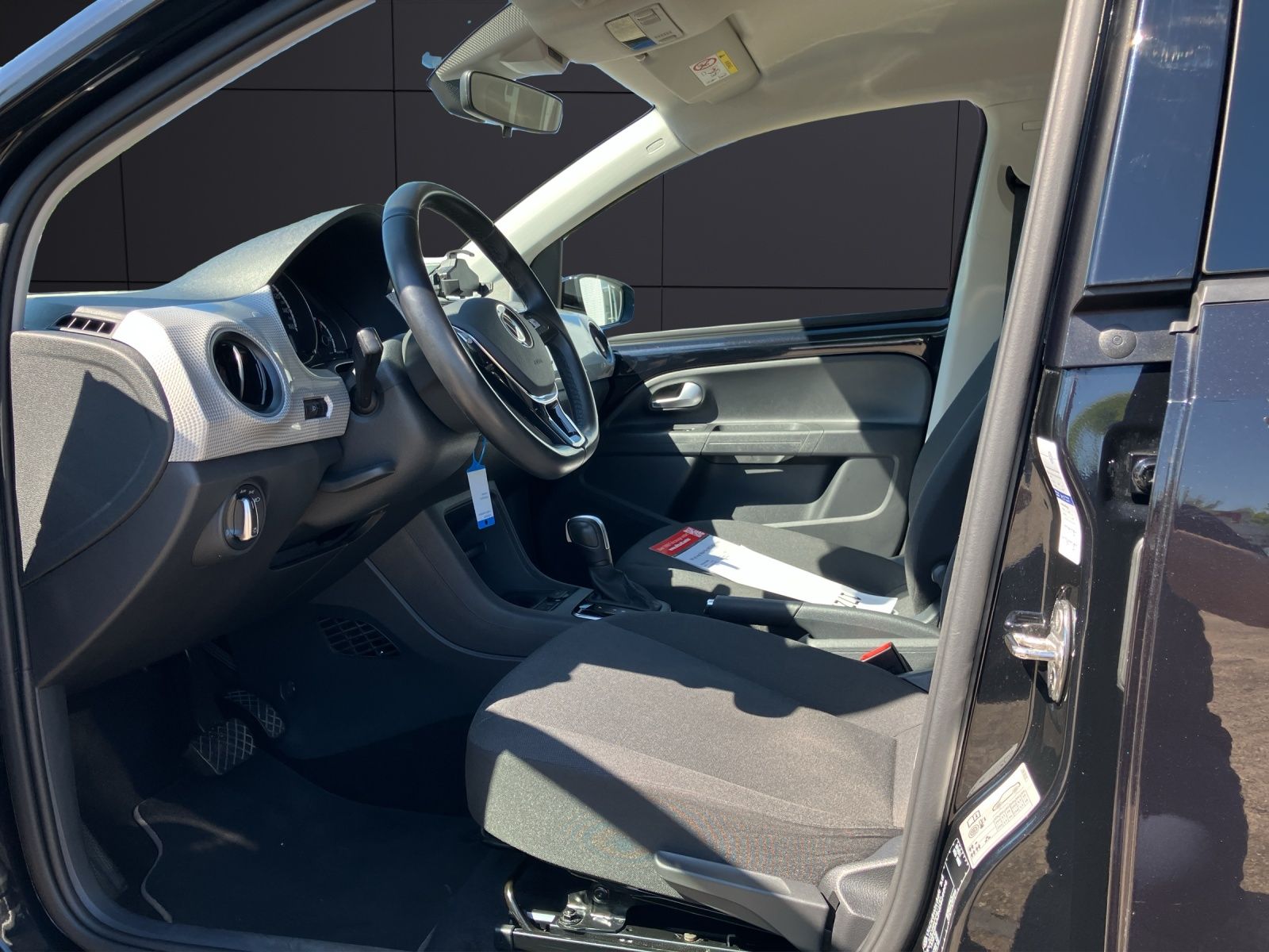 Fahrzeugabbildung Volkswagen up! e-up! Style Plus SHZ DAB+ Klima Bluetooth