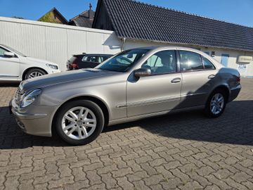 Mercedes E 200 - 2