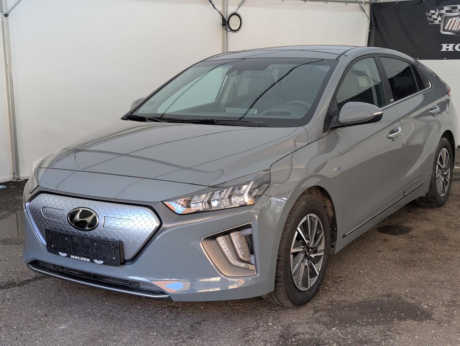 Hyundai IONIQ Hatchback/Carplay/Kamera/