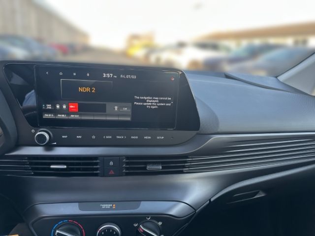Fahrzeugabbildung Hyundai BAYON FL (MY25) 1.0 T-GDI Select Navi Kamera Ein