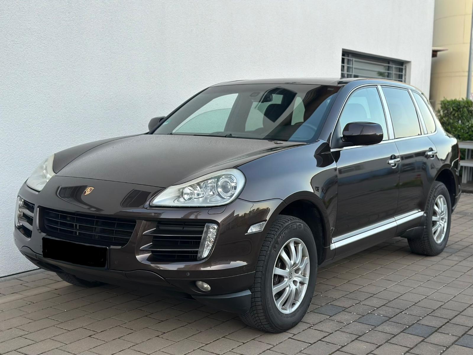 Porsche Cayenne Diesel/Luftfahrwerk/Bi-Xenon/Navi/AHK
