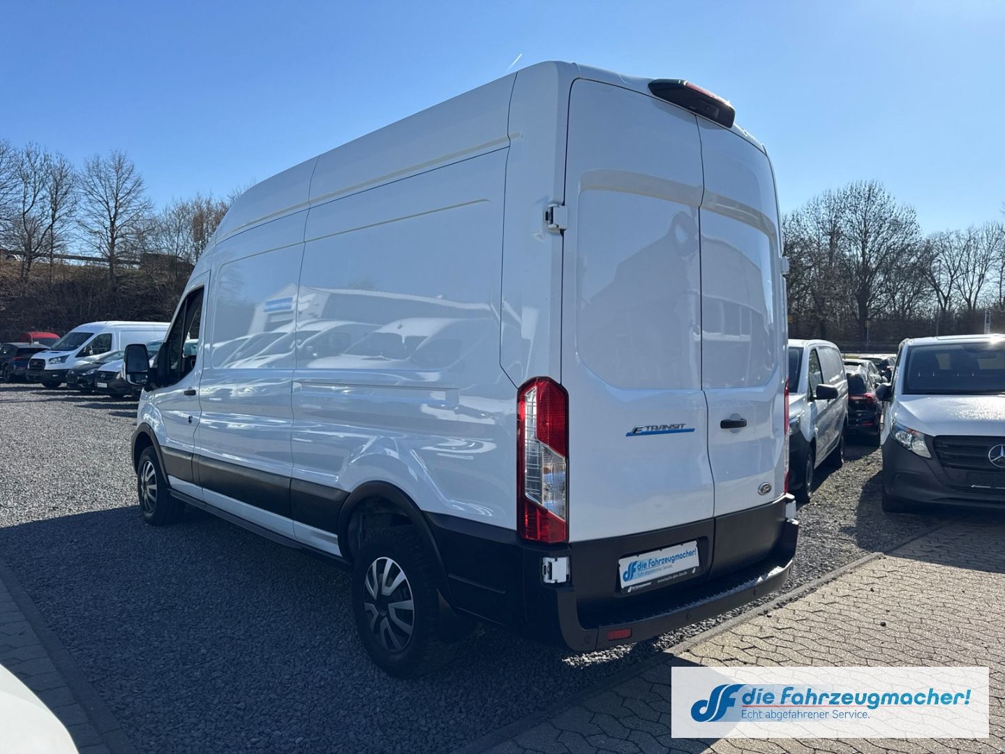 Fahrzeugabbildung Ford Transit Kasten E 350 L3 Trend 89kwh* 360 Kamera