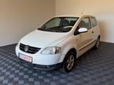 Volkswagen Fox - Zuverlässiger Kleinwagen - Tüv 09.2026 - weiße Volkswagen Fox
