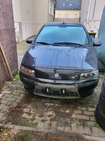 Fiat Punto 1,2 mit TÜV