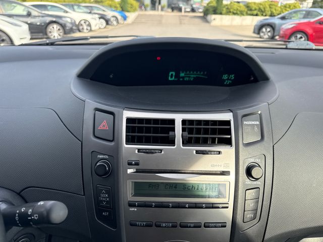 Toyota Yaris Cool