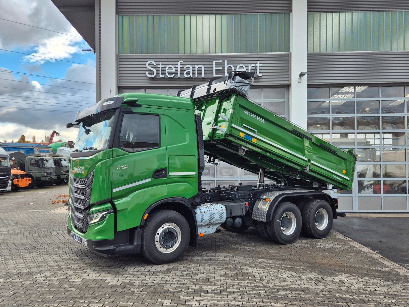 Fahrzeugabbildung Iveco AS300X58Z HR ON+ Meiller Bordmatic AHK Intarder