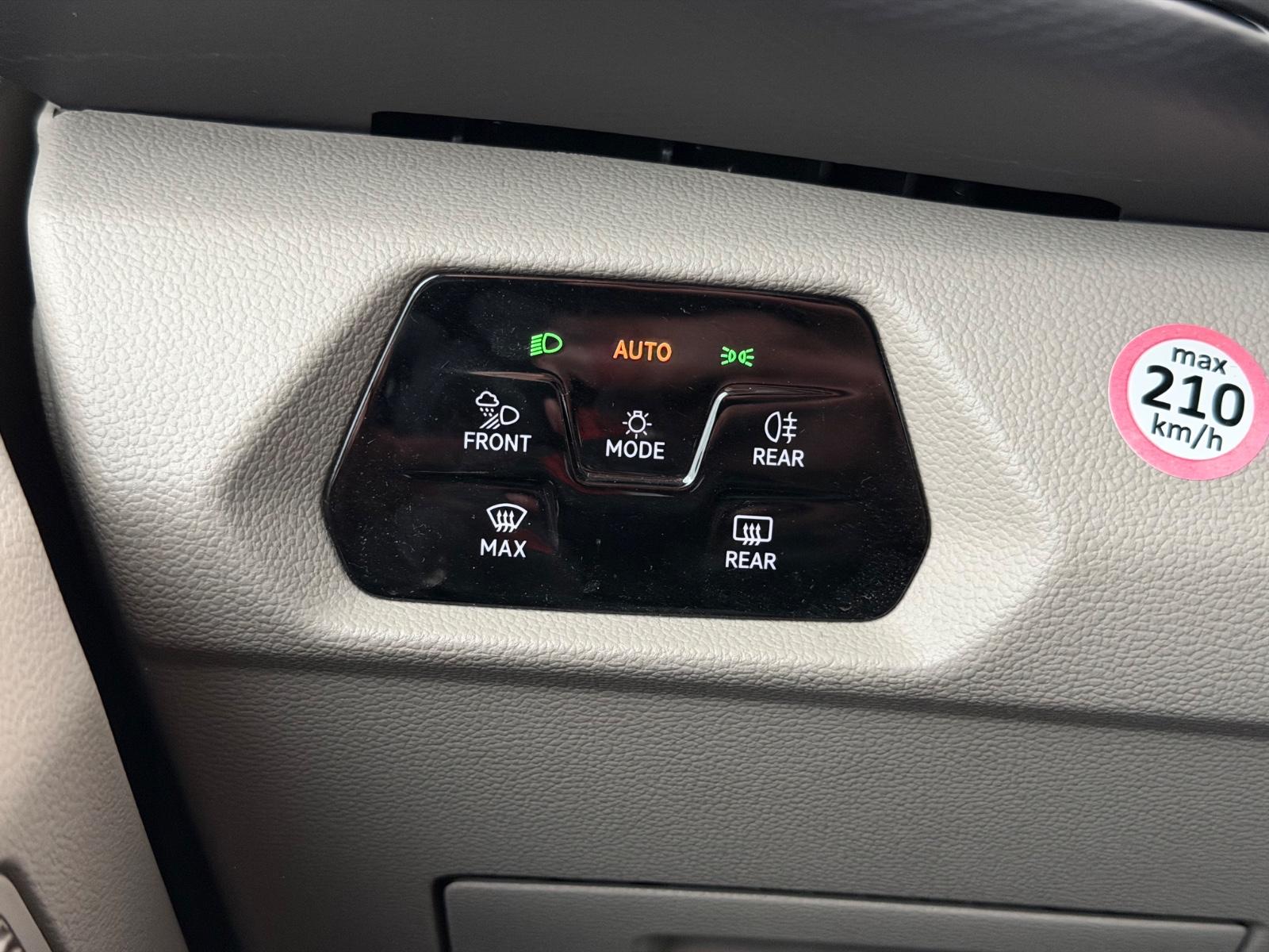Volkswagen T7 Multivan 1.5 TSI*7.STZ*LED-AHK-R.KAM-TEMPOMAT