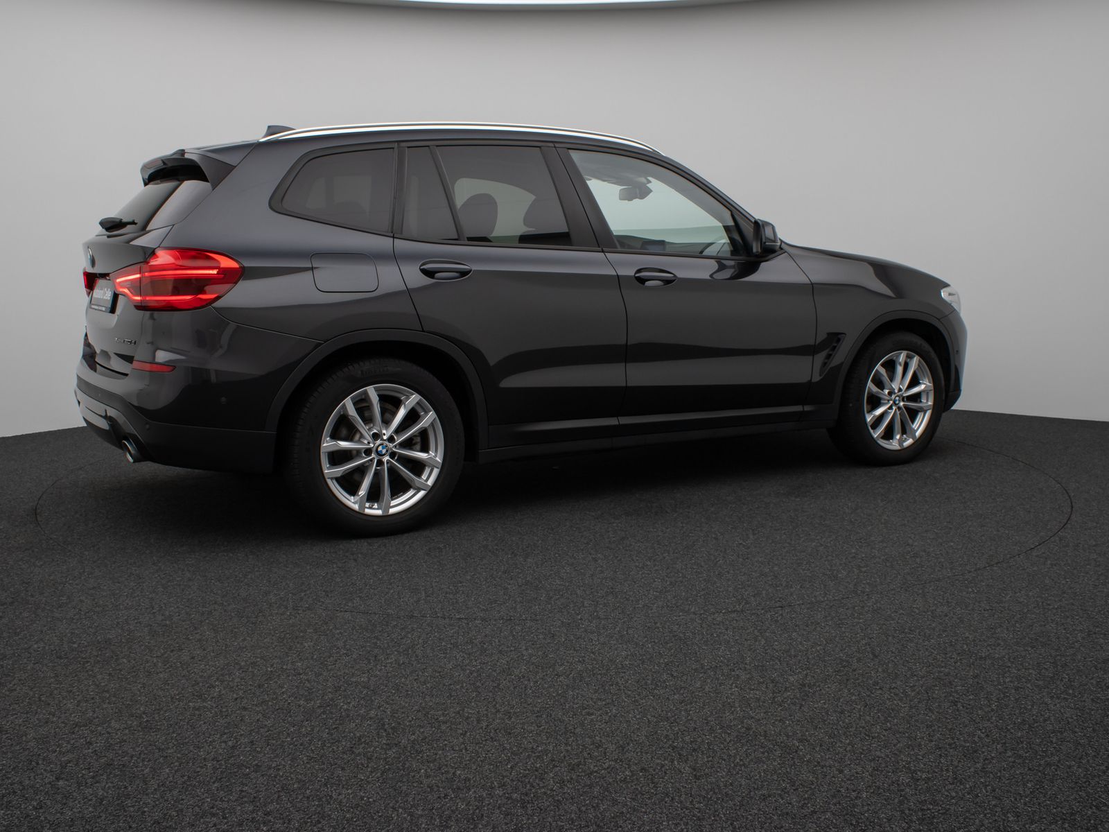 Fahrzeugabbildung BMW X3 xD20d Panorama Kamera DAB HiFi AHK Alarm 19"