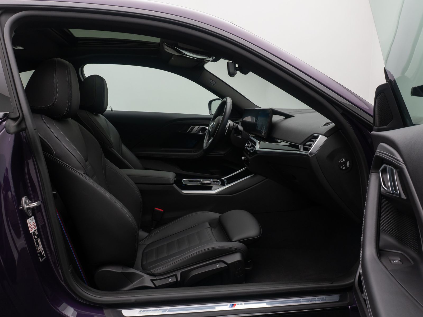 Fahrzeugabbildung BMW M240i xD Coup&eacute; Kamera Alarm DAB HiFi Glasdach