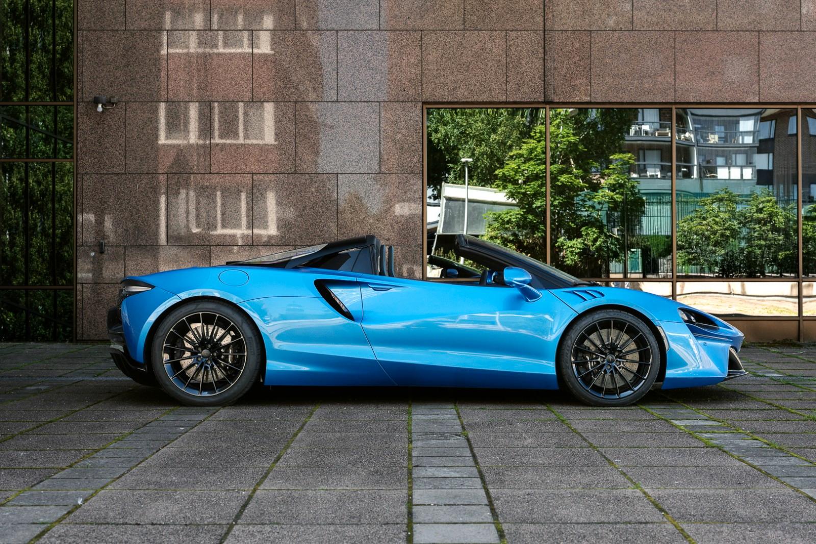 McLaren Artura Spider MSO 700Ps.