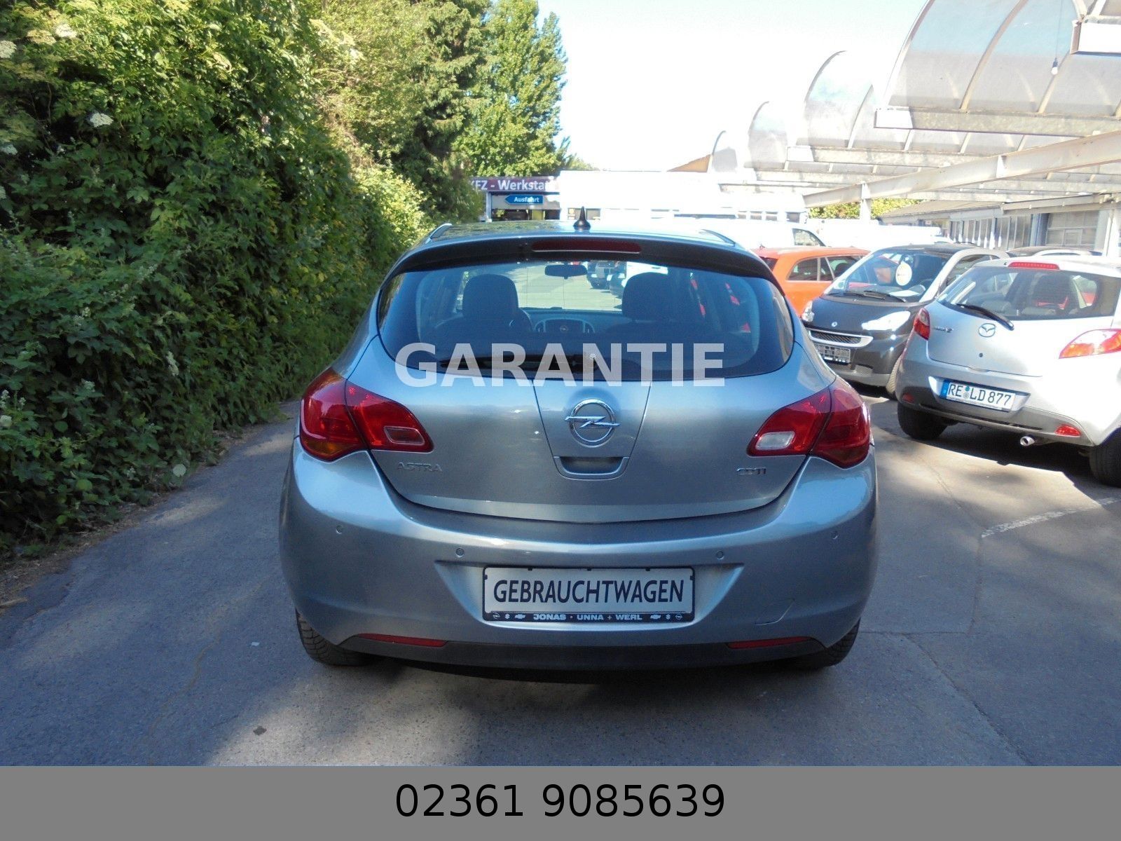 Fahrzeugabbildung Opel Astra J Lim. 5-trg. Edition Klima/Navi/5Türig