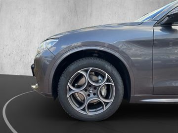 Alfa Romeo Stelvio 2.2 JTDM Ti Q4 Navi+SHZ+Pano+AHK+RFK