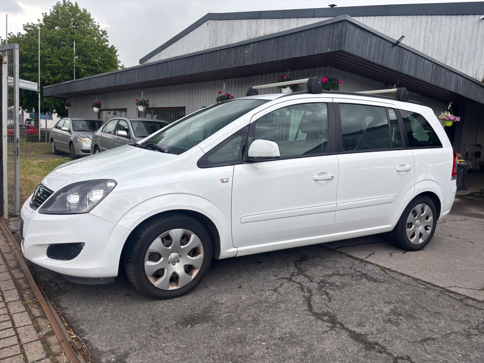 Opel Zafira 1.8 88kW /7 Sitze/ Ez2014