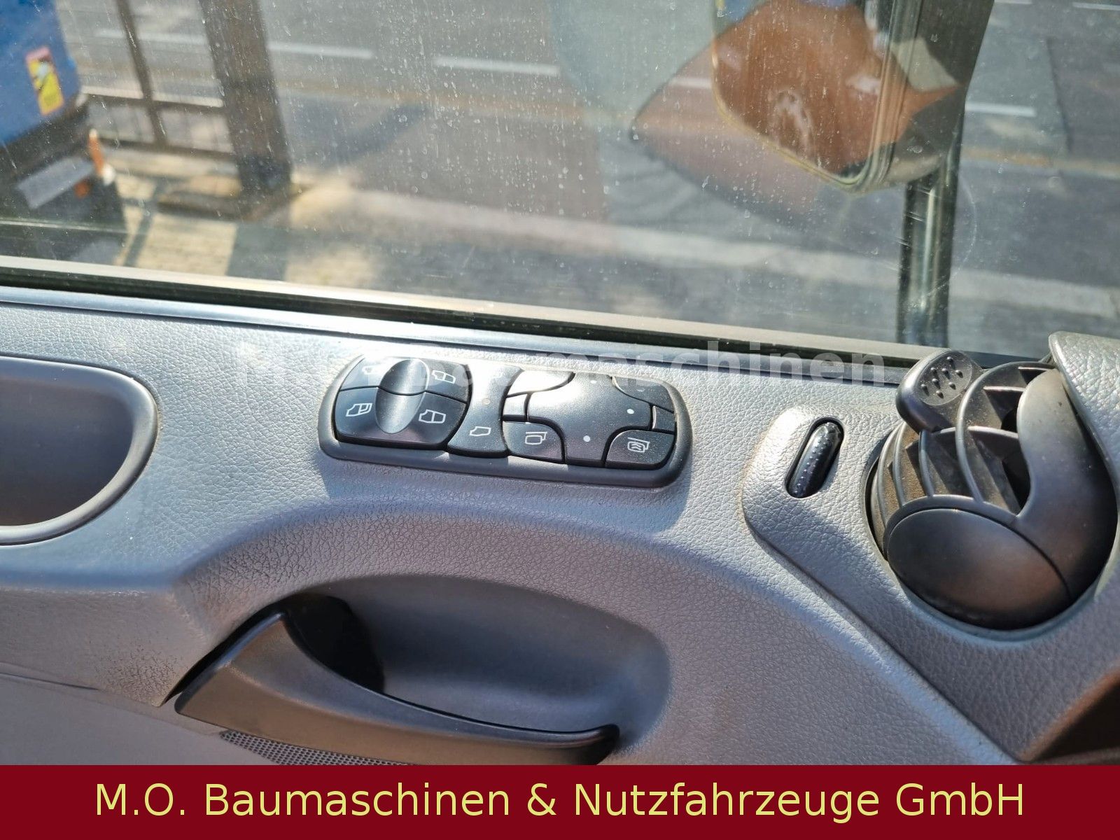 Fahrzeugabbildung Mercedes-Benz Actros 2632  / 3-Seitenkipper / AC / 6x4 /EPS /