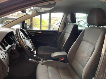Volkswagen Golf Sportsvan *ACC*NAVI*SZHZ*PDC*KAMERA*