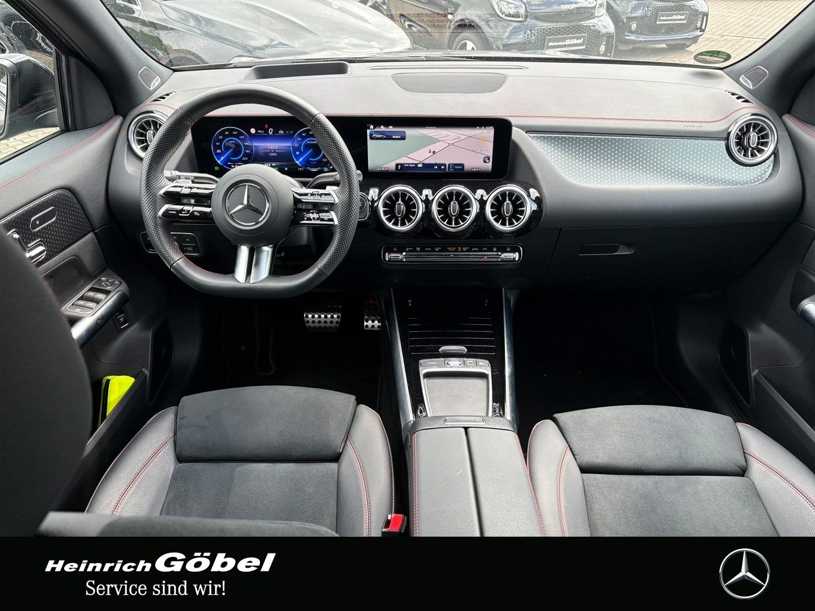 Fahrzeugabbildung Mercedes-Benz EQA 350 4M AMG*PANO*360°*BURMESTER*HEAD-UP*TOTWI
