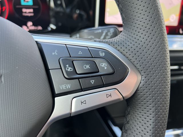 Golf VIII Variant R-Line 1.5 eTSI DSG