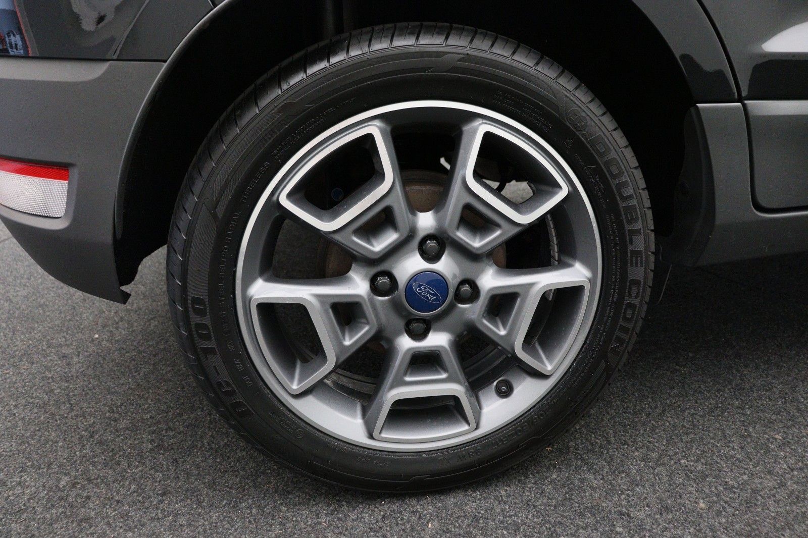 Fahrzeugabbildung Ford EcoSport 1.0 Titanium PDC TEMPO SHZ