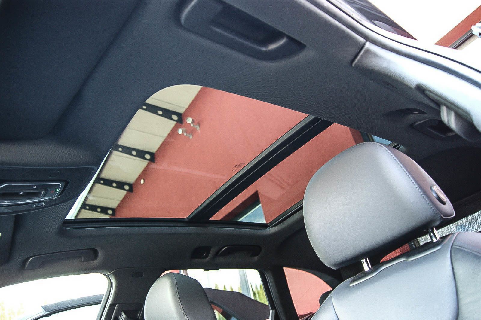 Fahrzeugabbildung Audi A4 Avant 45 TDI quattro S line PANORAMA KAMERA L