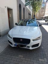 Jaguar XE 2016 Automatik - Jaguar XE in Düsseldorf