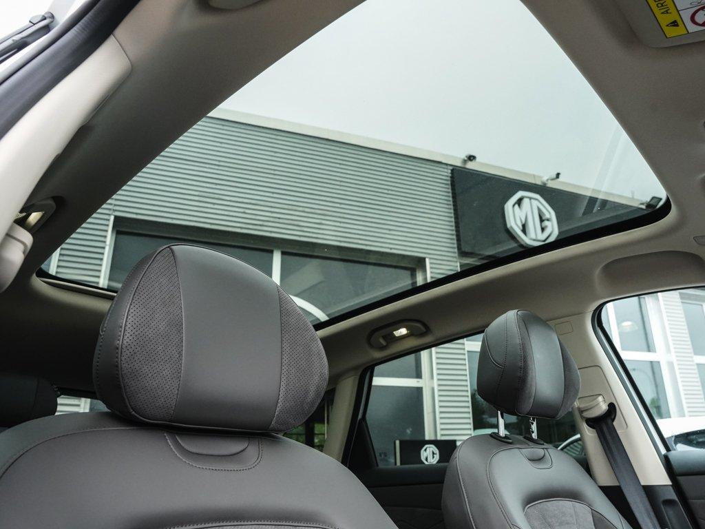 MG S6 EV AWD Luxury Panorama HeadUp Sitzbelüftung