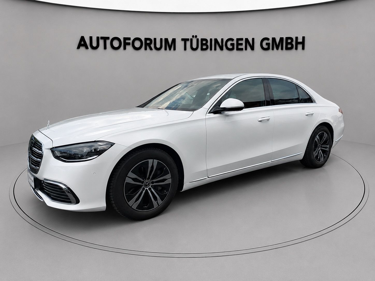 Fahrzeugabbildung Mercedes-Benz S 350 d 4MATIC *MANUFAKTUR*PANO*AHK*