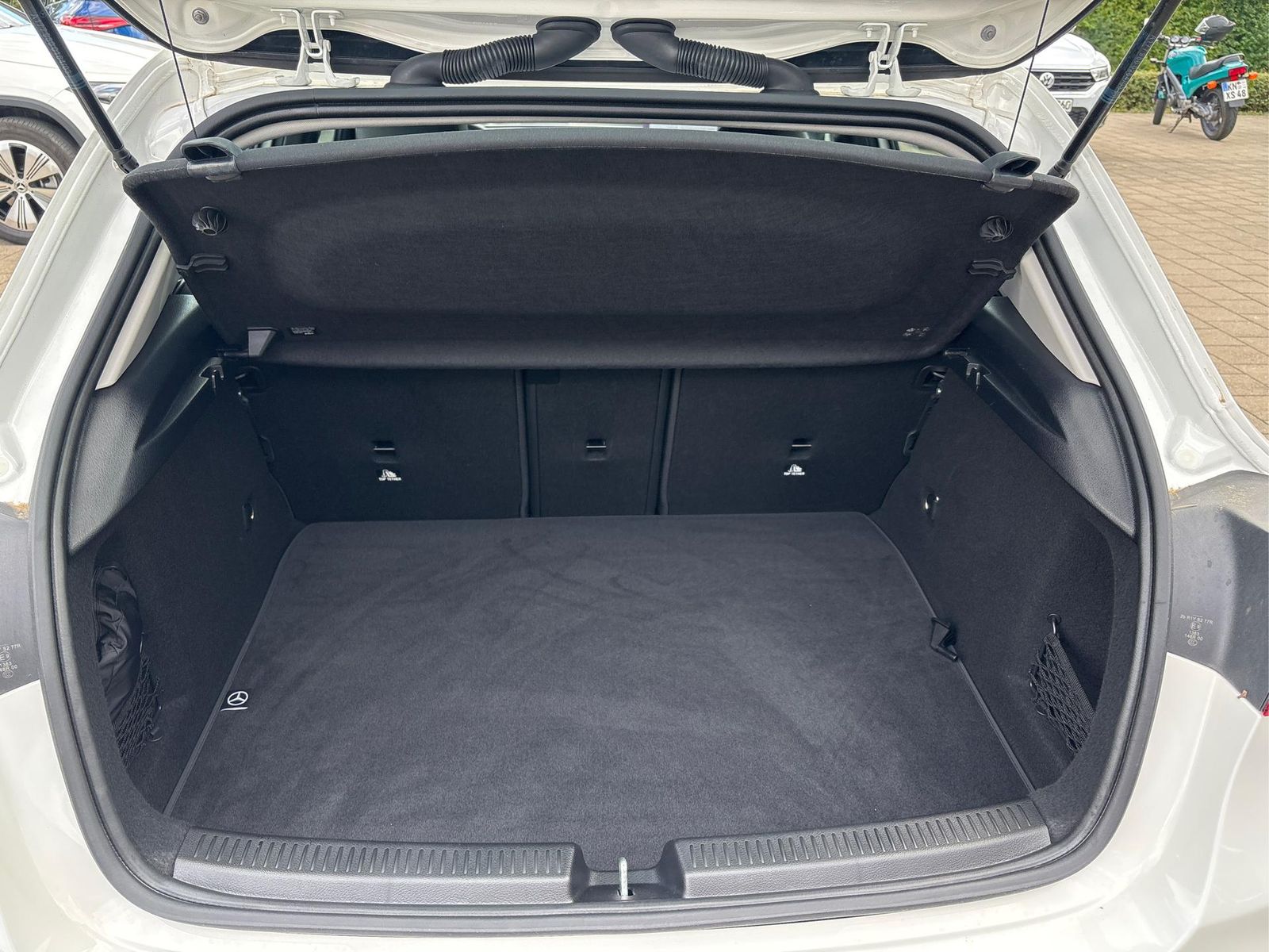 Mercedes-Benz A 200 d Prog. Adv. Plus Winter-Paket LED foto 17
