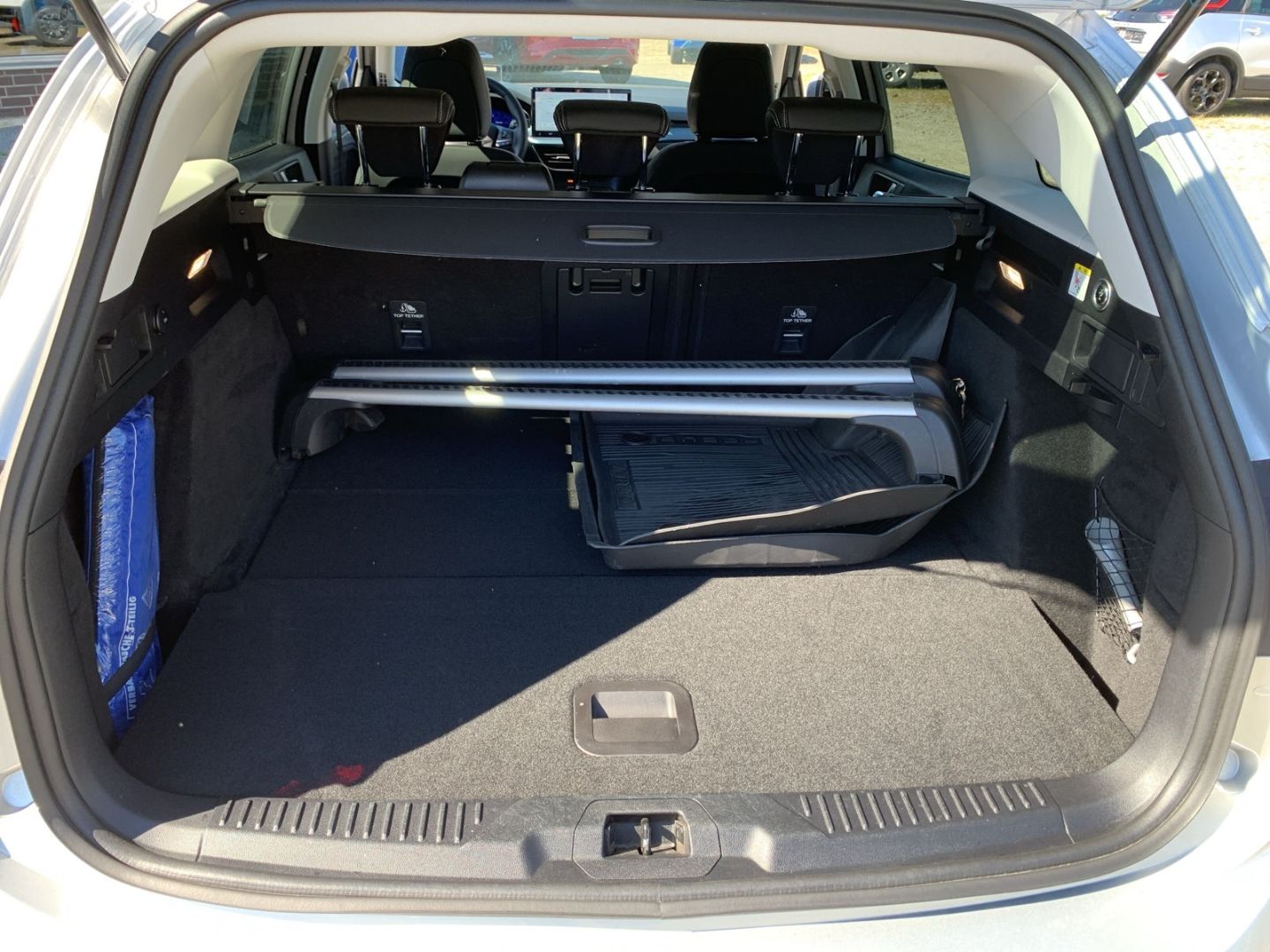 Fahrzeugabbildung Ford Focus Turnier Active X, Automatik, Lederausstatt