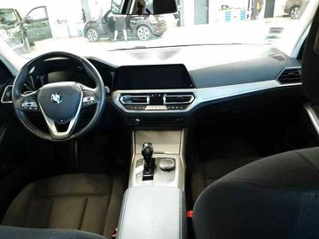 BMW 320 - 6
